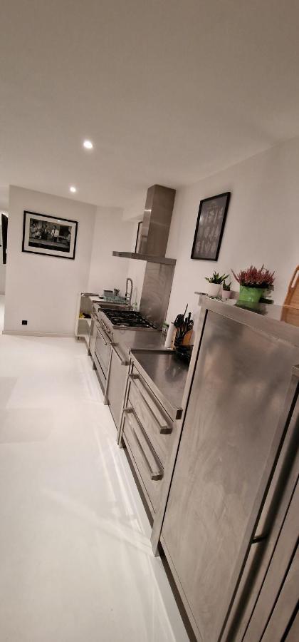 Luise Hollywood Apartment Brussel Bagian luar foto